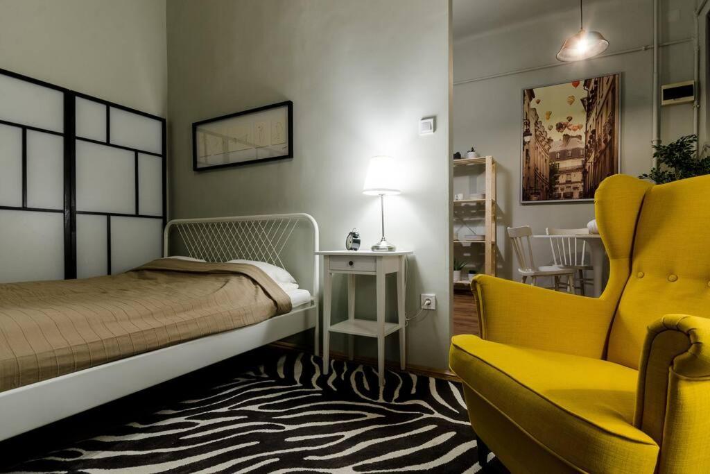 Cosy Apartment In Party District K30 Boedapest Buitenkant foto